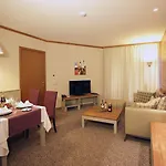 아파트호텔 Ruskovets Thermal & 4*