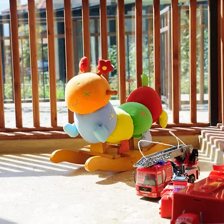 Ruskovets Thermal & アパートホテル バンスコ